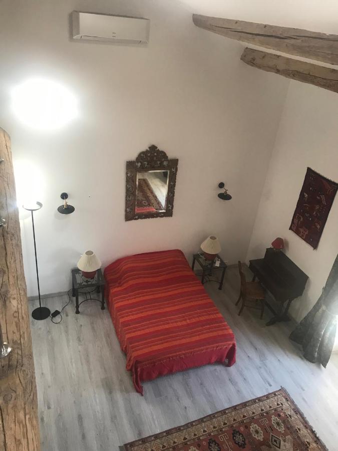 Chambres D Hotes De Charme Dans Mas La Souvine Du 17Eme, Chambres Climatisees Bedarrides Bagian luar foto